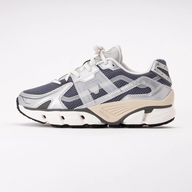 Karhu Unisex Super Fulcrum Silver / Vintage Indigo 26