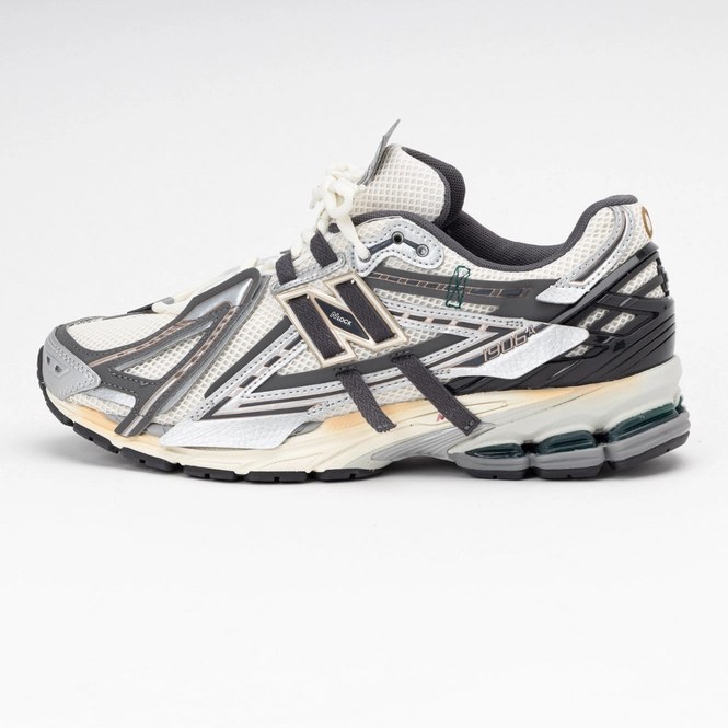 Trainers New Balance Unisex M1906AD Silver Metallic