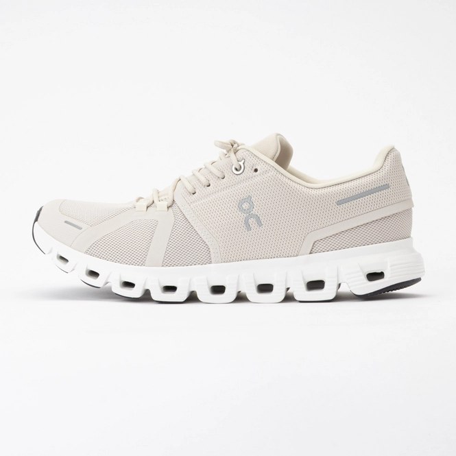 Trainers On Running Men Cloud 6 Pearl White