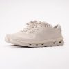Trainers On Running Men Cloudzone Pearl Truffle