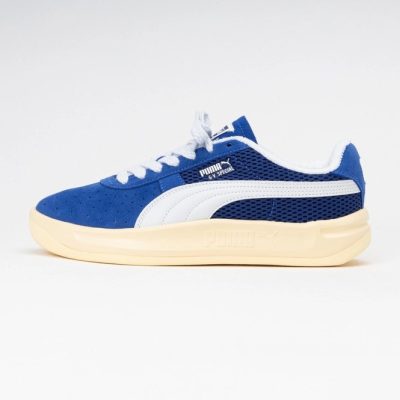 Trainers PUMA Men GV Special Laundry Boys II Clyde Royal Creamy Vanilla